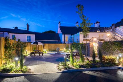 Gallery Item 2 for The Three Salmons Hotel